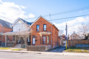 Read more about the article 109 Sanford Avenue North, Hamilton