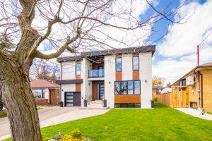 Read more about the article 36 Shaunavon Heights Crescent, North York