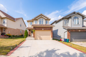 Read more about the article 682 Activa Avenue, Kitchener