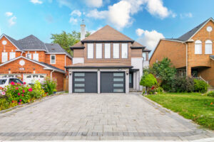 Read more about the article 2966 Tradewind Drive, Mississauga