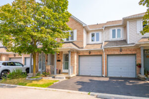 Read more about the article 81-5953 Greensboro Drive, Mississauga