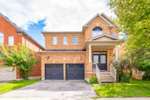 Read more about the article 284 Holmes Crescent, Milton