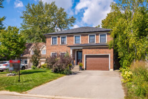 Read more about the article 28 Wingrove Hill, Etobicoke
