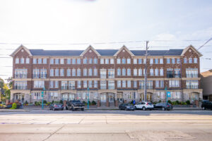 Read more about the article 316-3531 Lakeshore Blvd W, Etobicoke