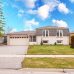 Read more about the article 305 Pinegrove Road, Oakville