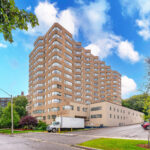 Read more about the article 604-4 Park Vista, Toronto
